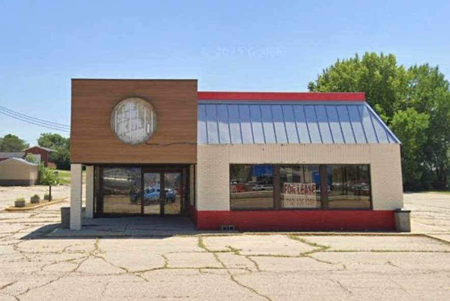 2209 Circle Drive - Photo 1