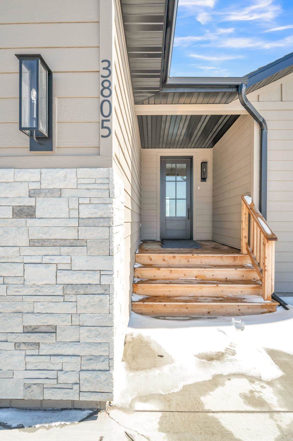 3805 Sunner Avenue - Photo 1