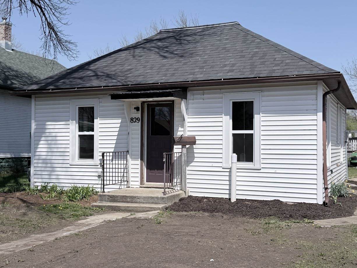 829 5Th Street - Photo 1