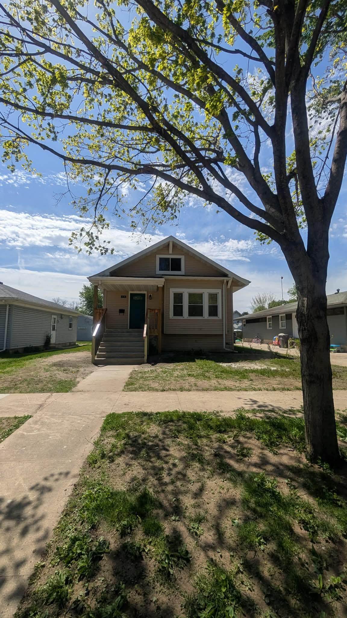314 12th Street - Photo 1