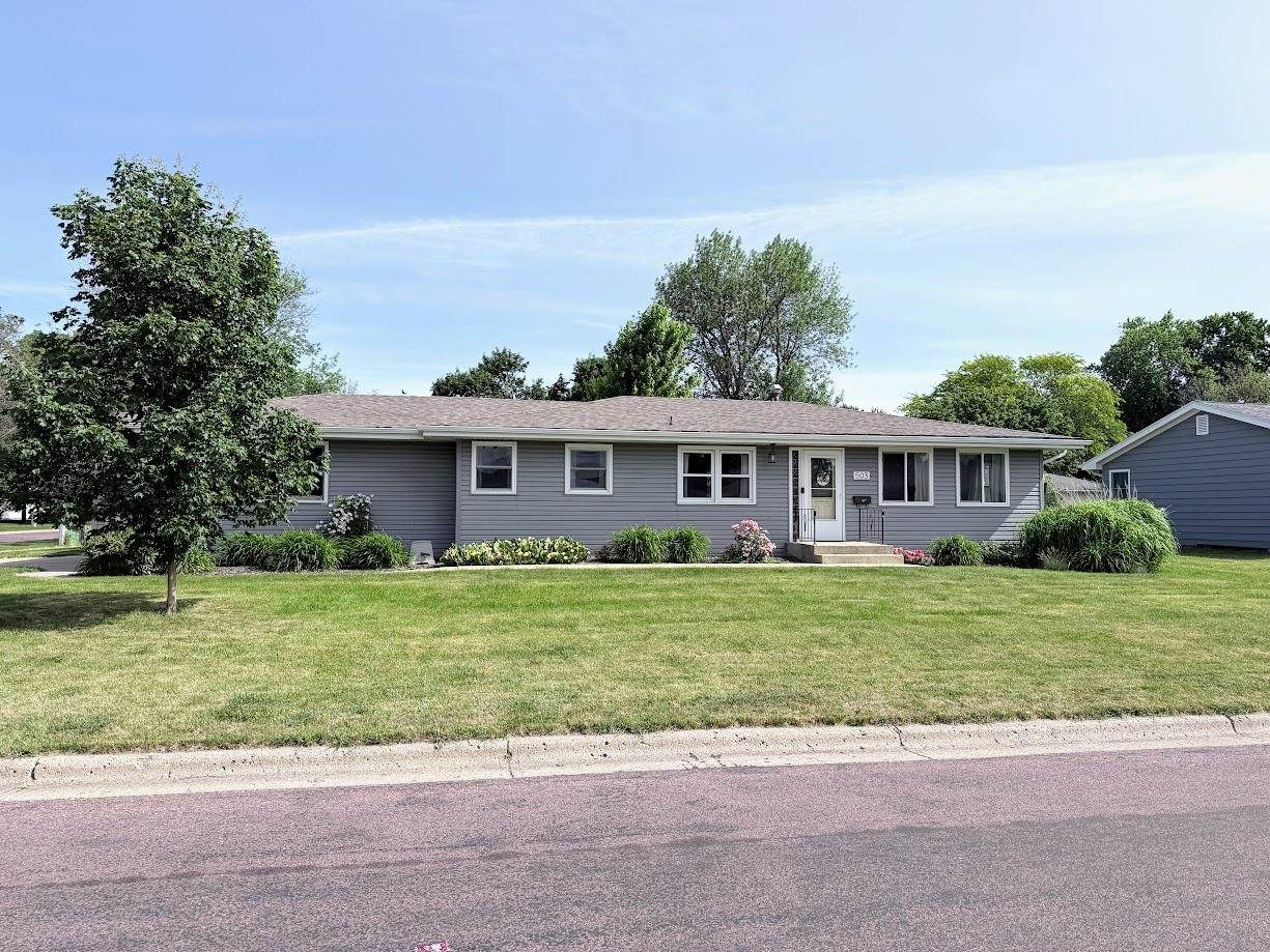 503 Elmwood Drive - Photo 1