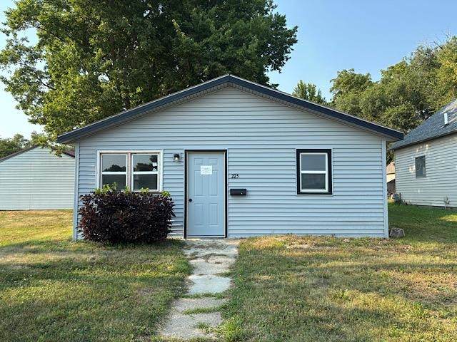 225 Park Street - Photo 1