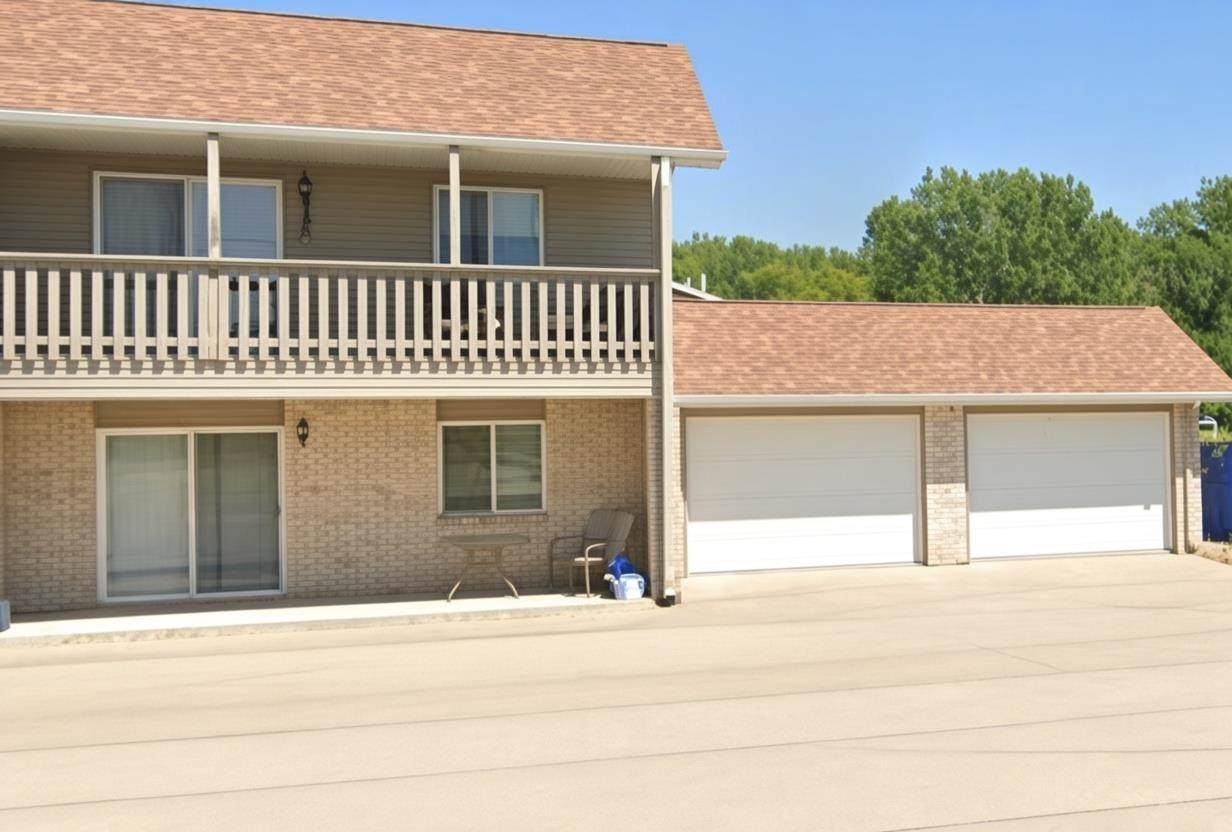 1652 Exchange Street - Photo 1