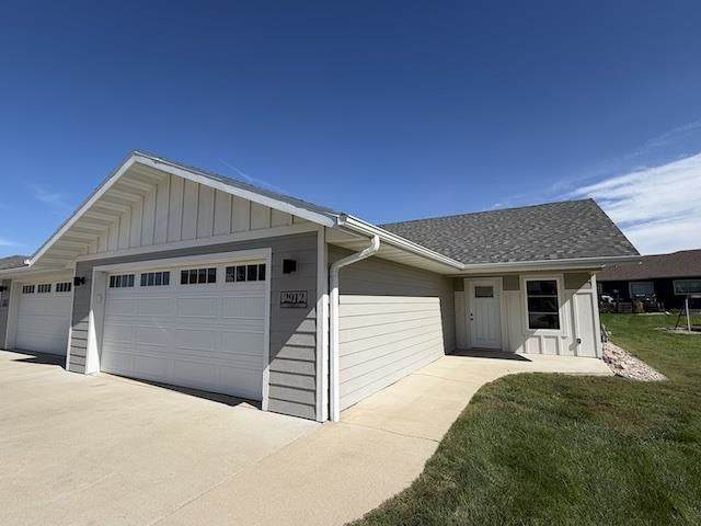 2912 Sportsmans Drive - Photo 1