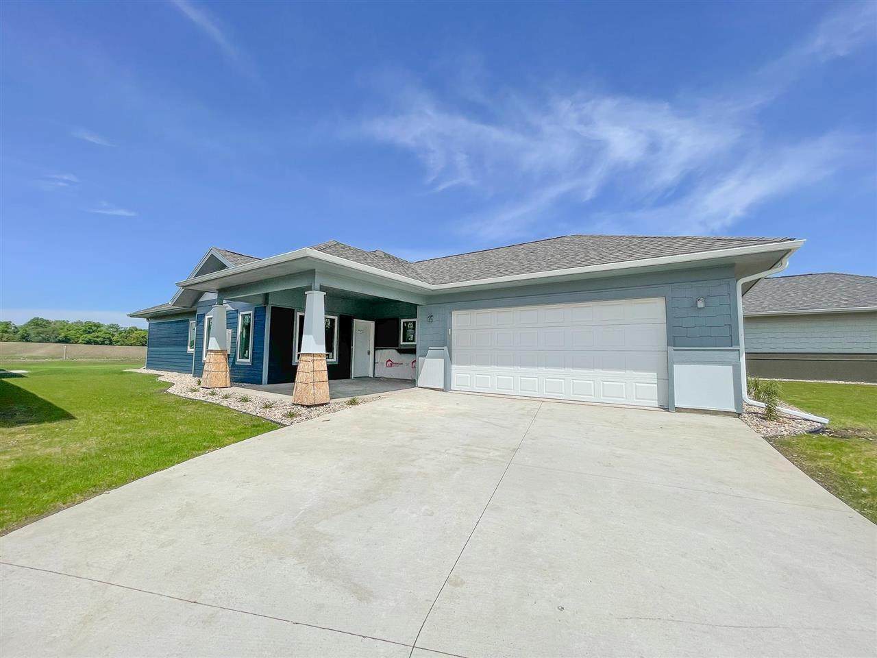 4404 Tallgrass Circle - Photo 1