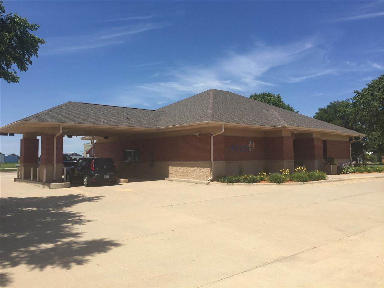 1905 Okoboji Avenue - Photo 1