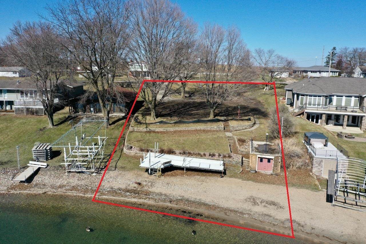 2720 Breezy Heights Drive - Photo 1