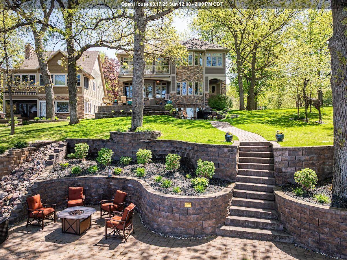 15941 Lakeshore Drive - Photo 1