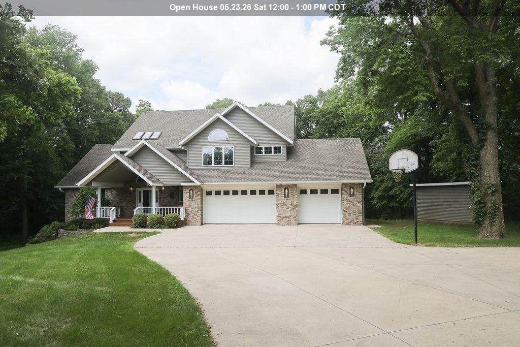 303 Knollwood Drive - Photo 1