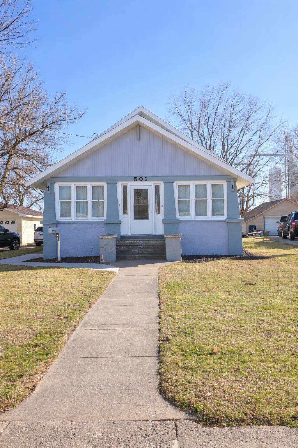 501 1st Street - Photo 1