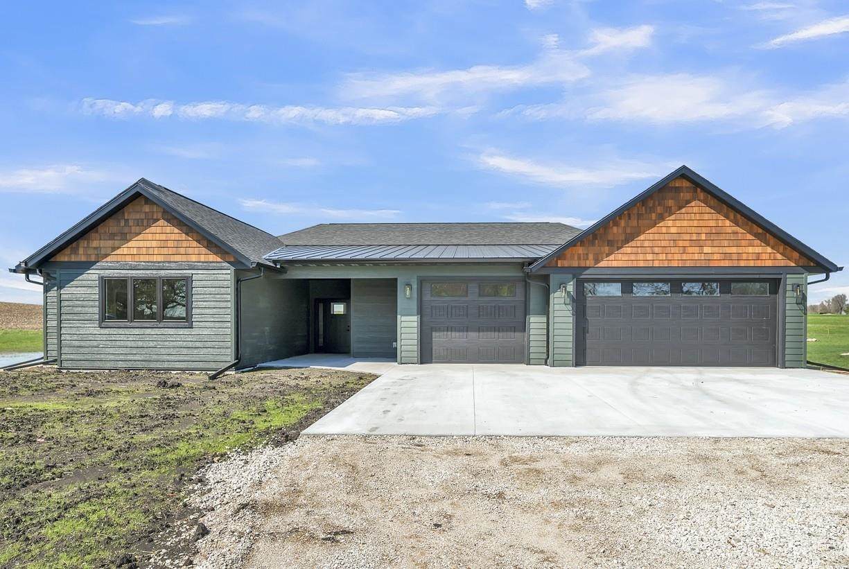 13733 240th Avenue - Photo 1