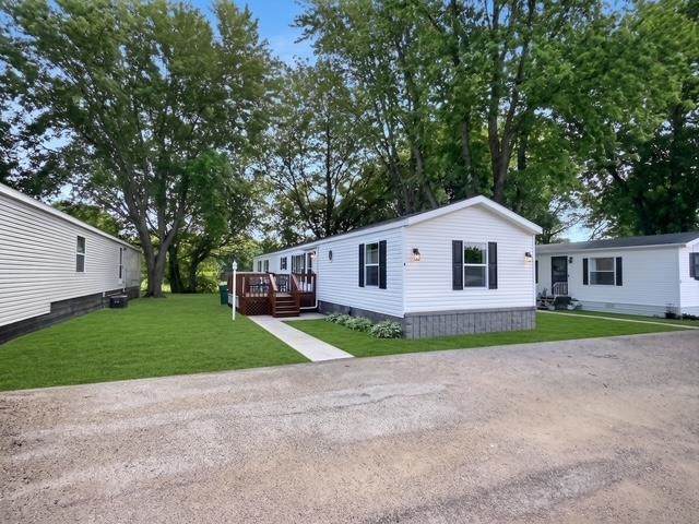 806 28Th Street - Photo 1
