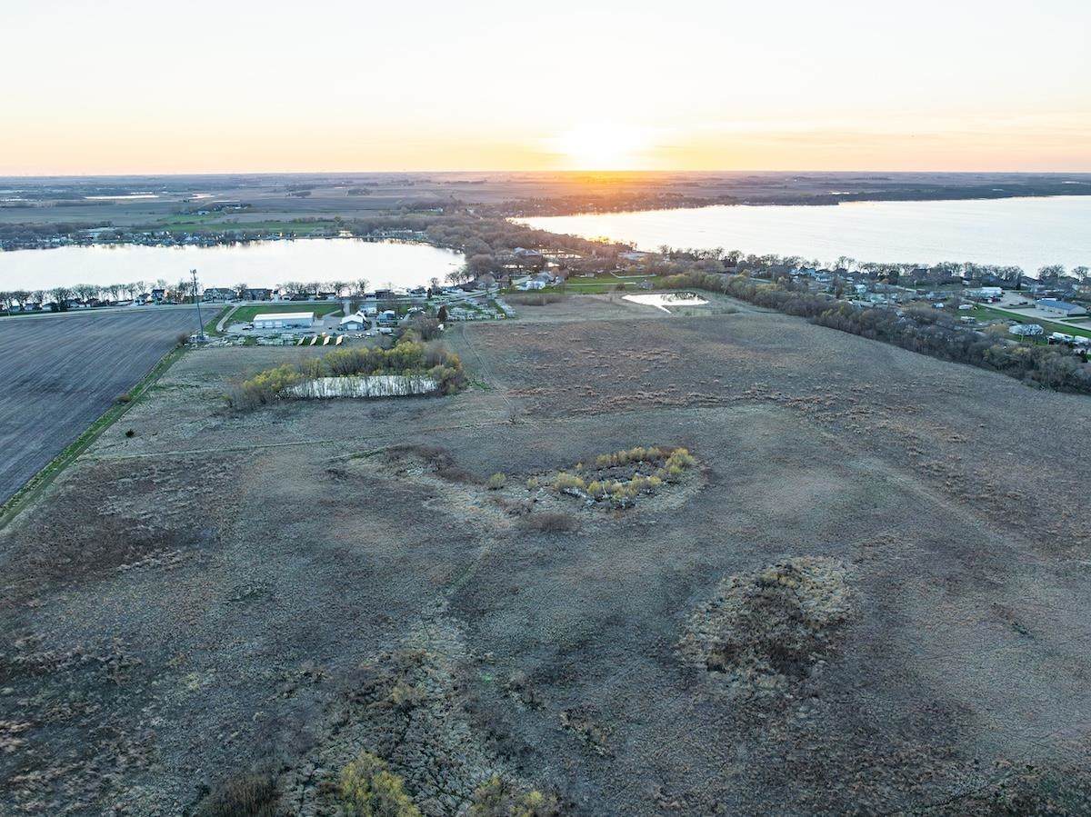  252nd Ave., 255th Ave. And 260th Ave. - Photo 1