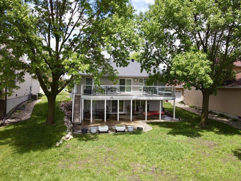 24425 178th Street - Photo 1