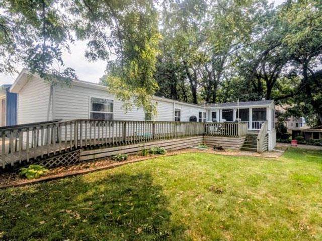 521 Okoboji Grove Road - Photo 1