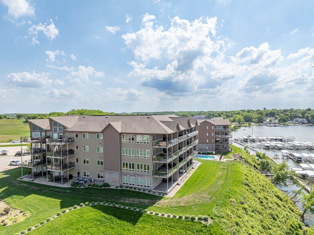 580 Linden Drive - Photo 1