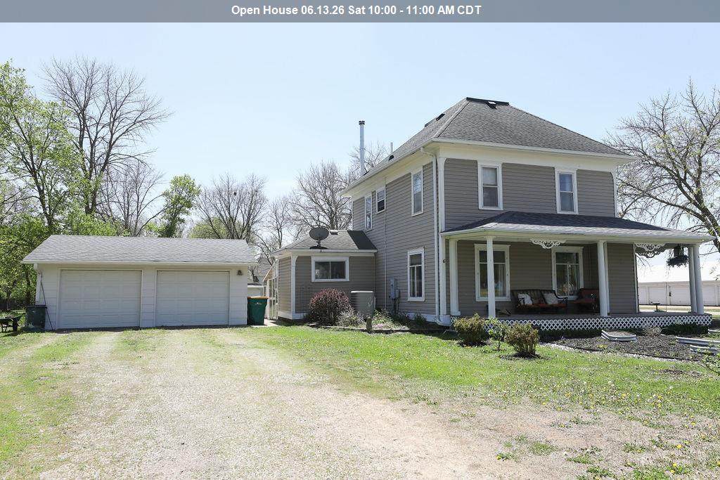 715 10th Street - Photo 1