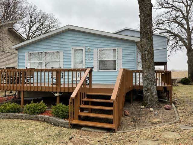 490 252nd Avenue - Photo 1