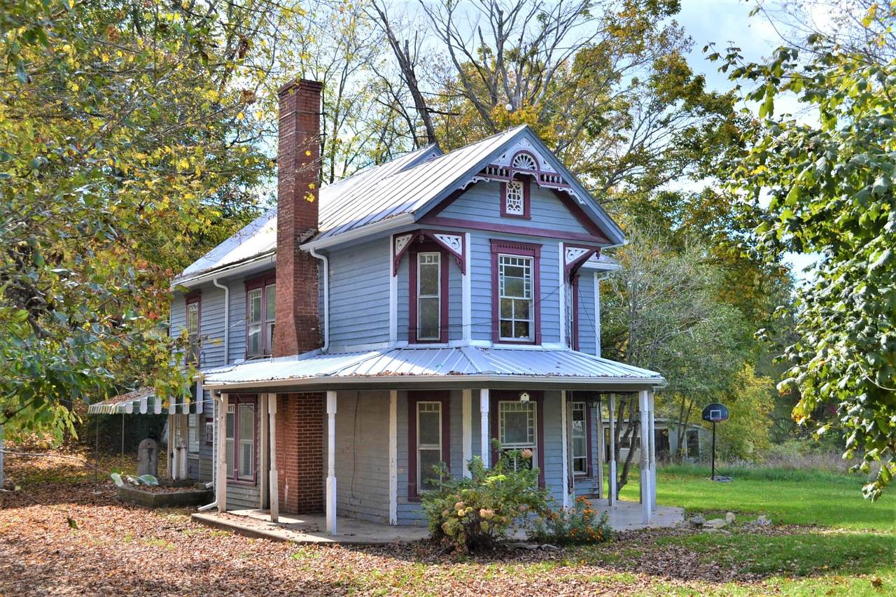 2863 Wolf Creek Rd - Photo 1