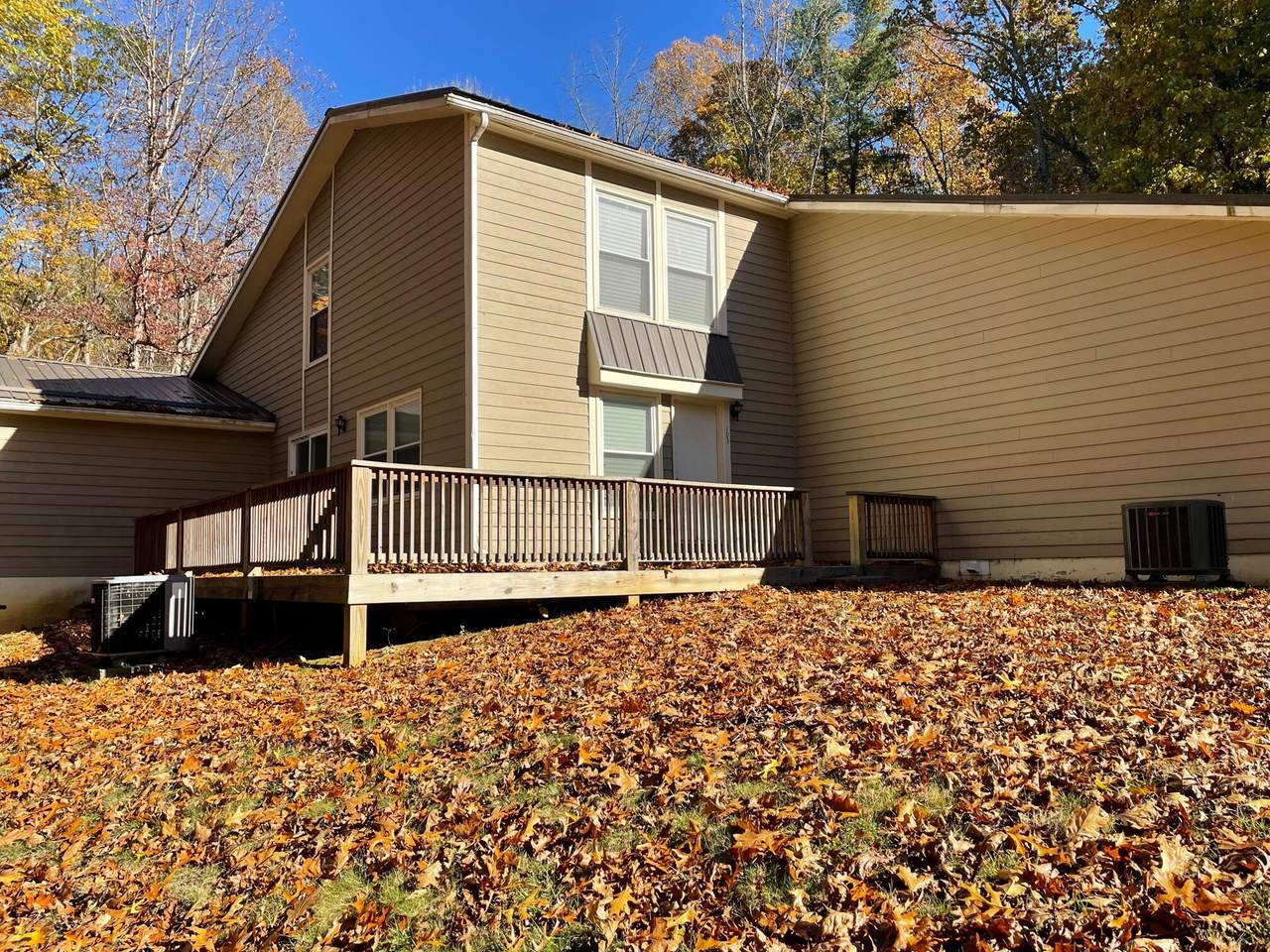 103 Upper Meadow Ln - Photo 1