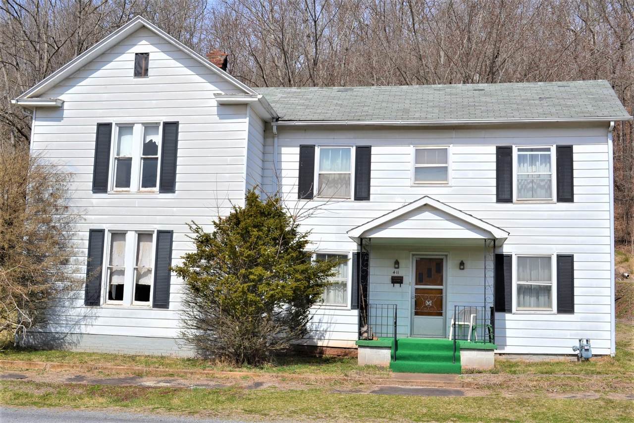 303 Main St - Photo 1
