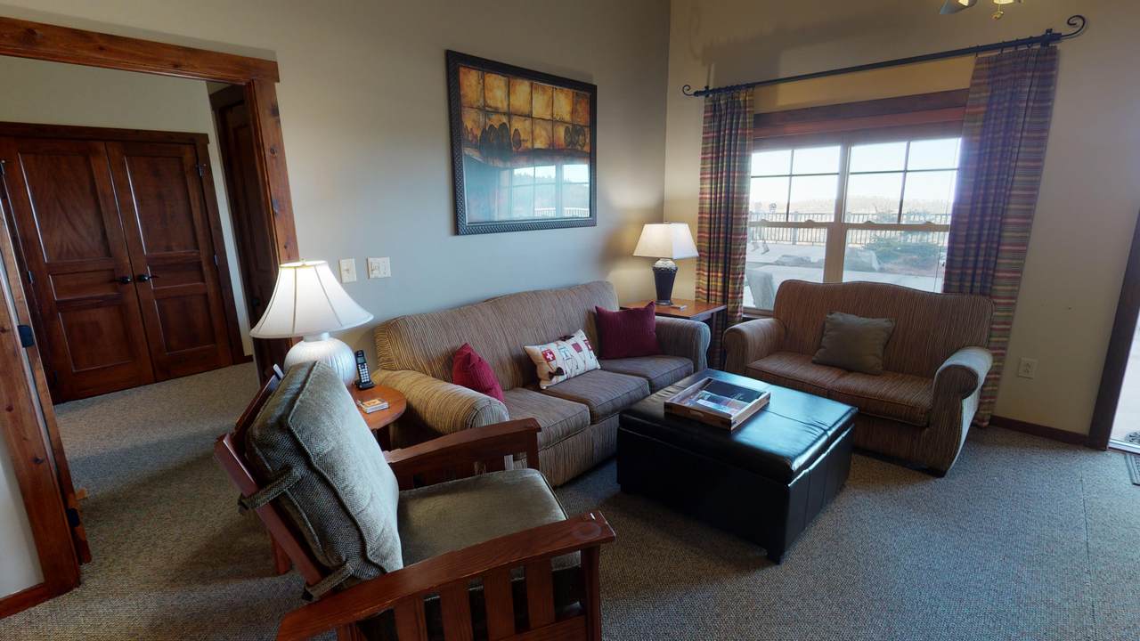 111 Soaring Eagle Lodge - Photo 1