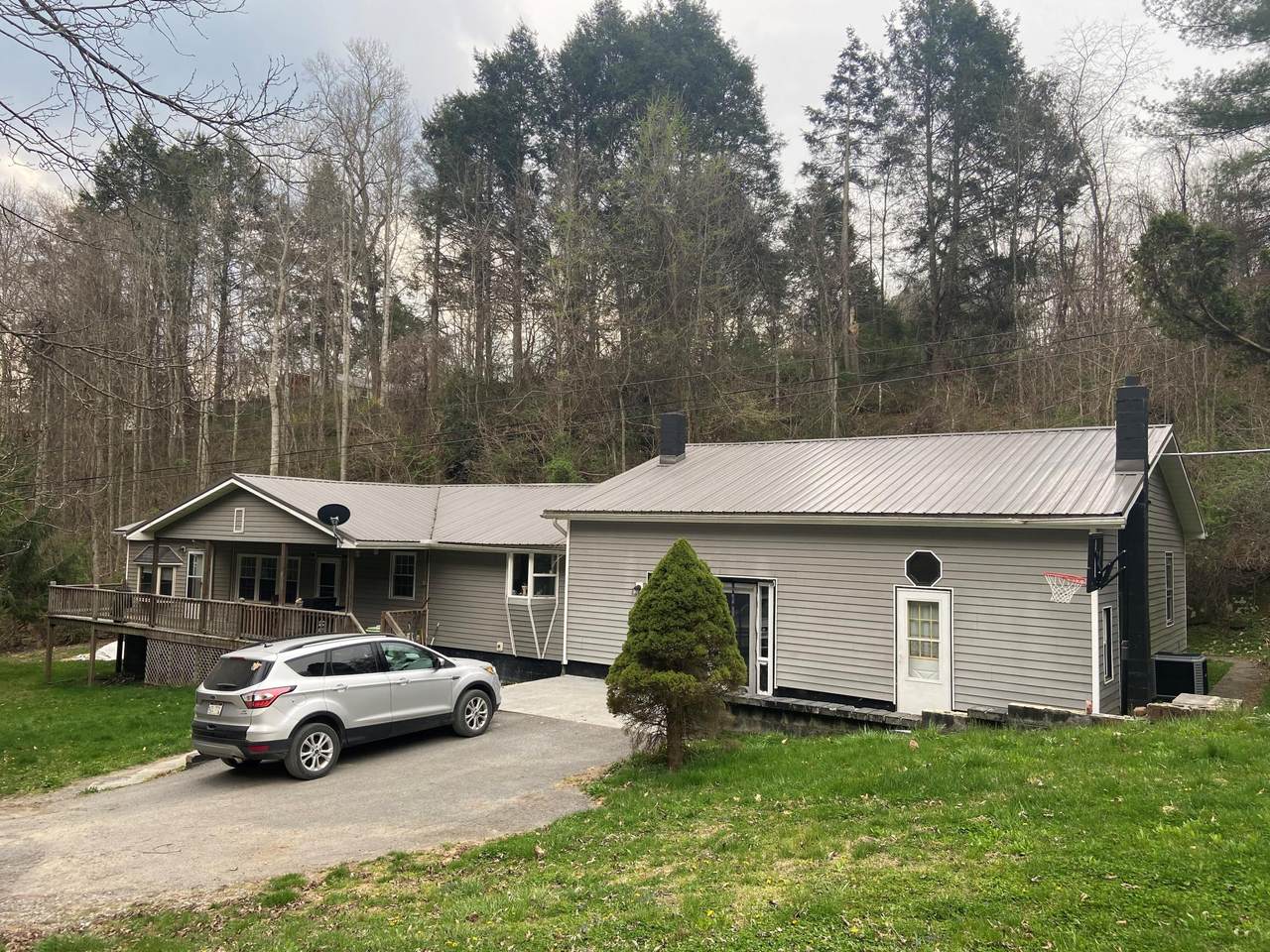 182 Mathews Ford Rd - Photo 1