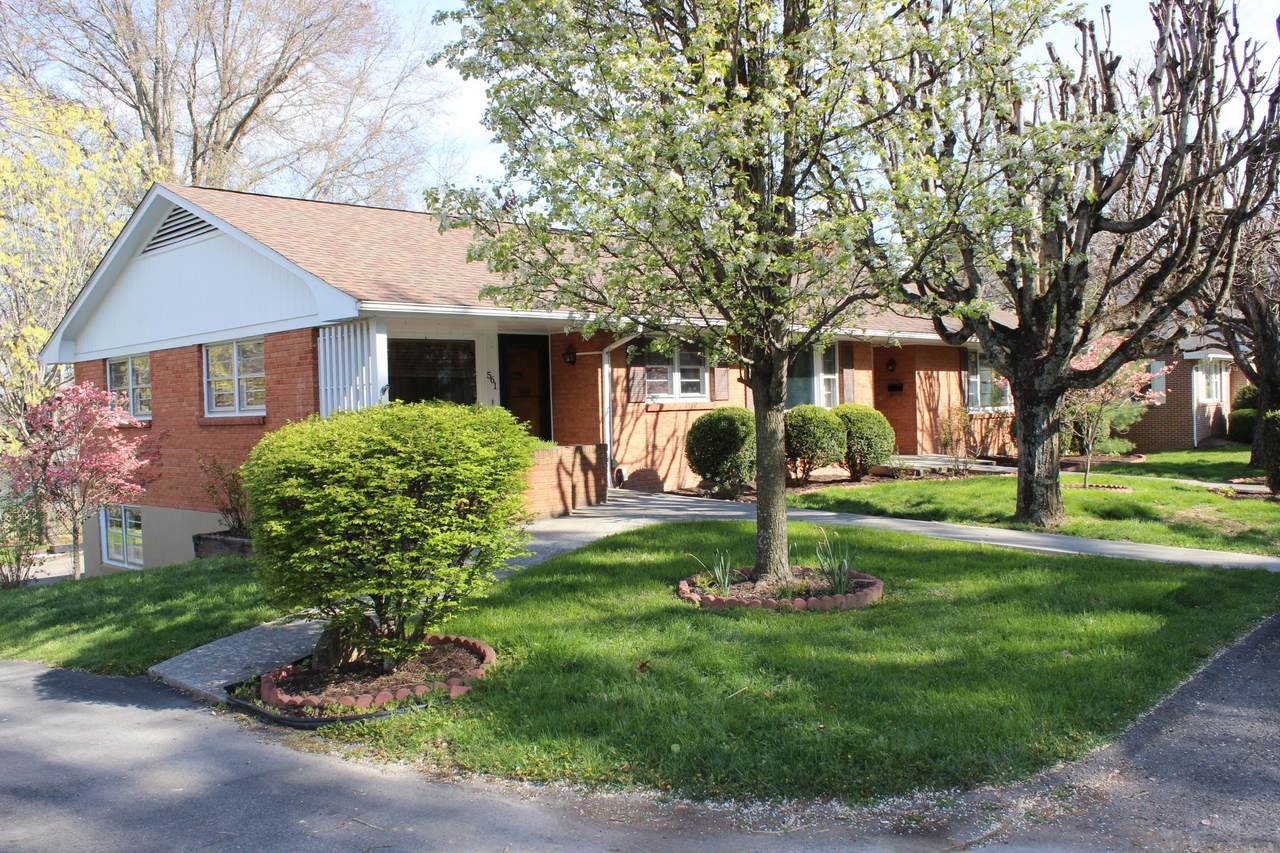 561 Holt Ln - Photo 1