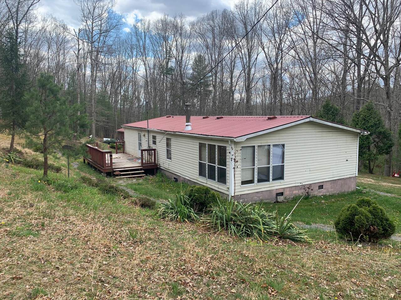 196 Red Oak Ln - Photo 1