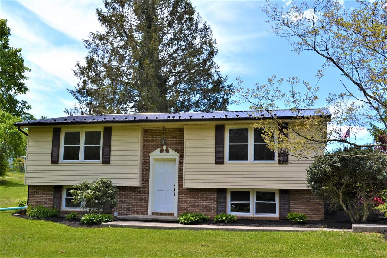 113 Stanley Ave - Photo 1