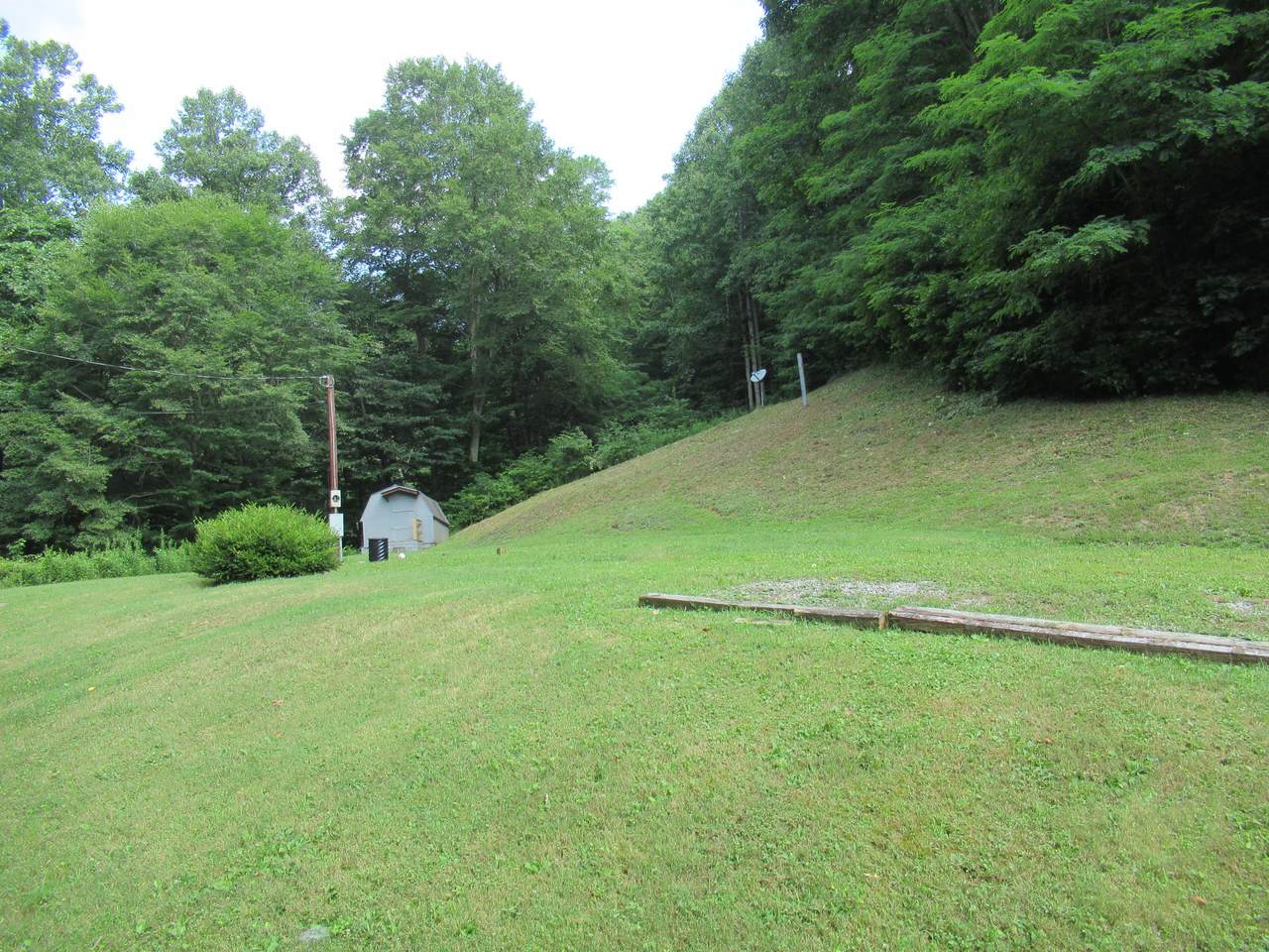 107 Deegan Dr - Photo 1