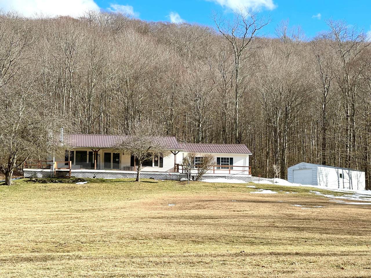 241 Bentley Lane - Photo 1
