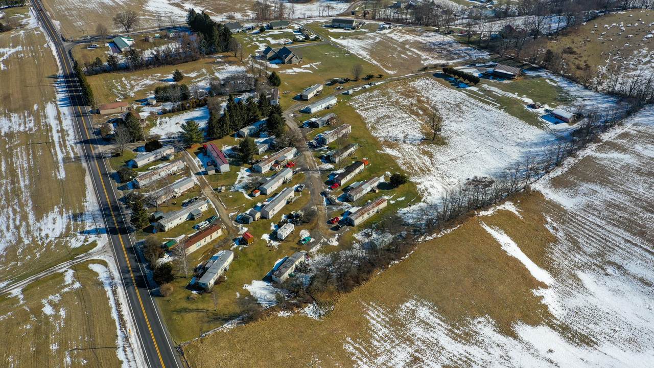 4864 Seneca Trail - Photo 1