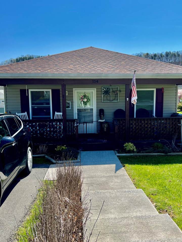 154 Garnett Way - Photo 1