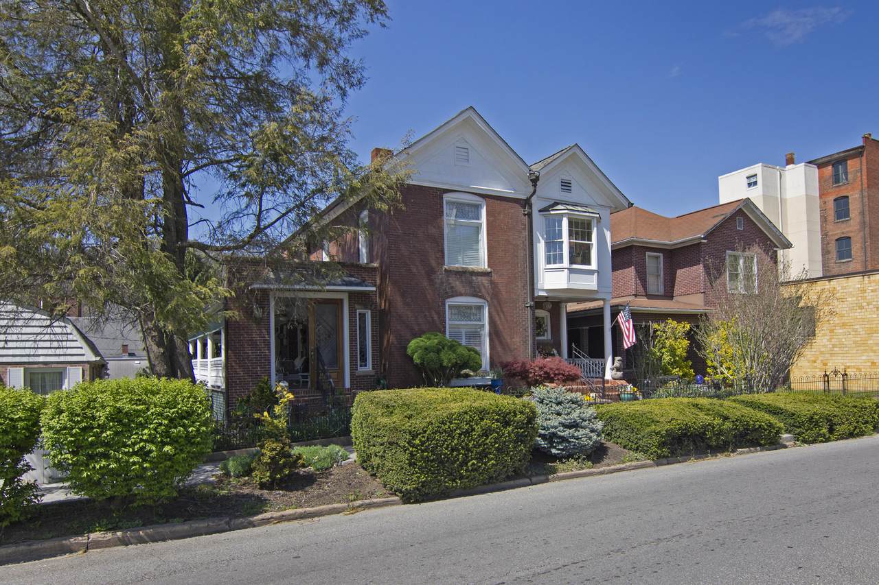 119 Ballengee St - Photo 1