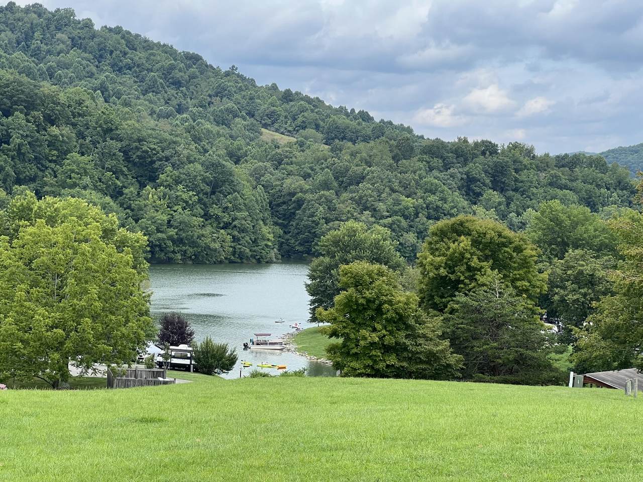 https://bt-photos.global.ssl.fastly.net/greenbrier/1280_boomver_1_23-1034-2.jpg