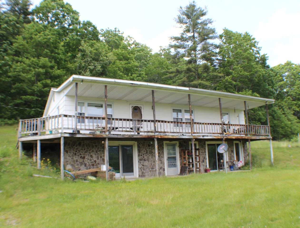 1379 Frost Road, MARLINTON, WV 24954 (MLS 23650) Greenbrier Real