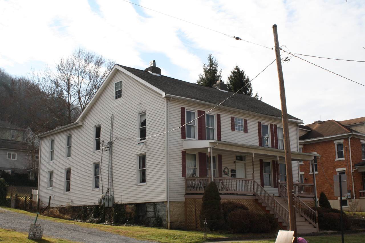614 Temple St - Photo 1