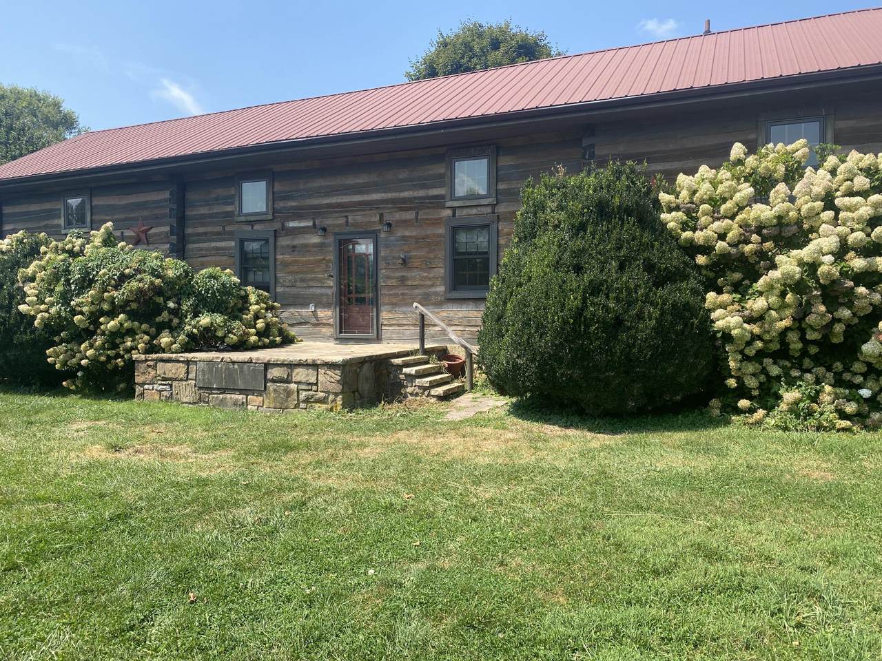 1816 Old Powell Rd - Photo 1
