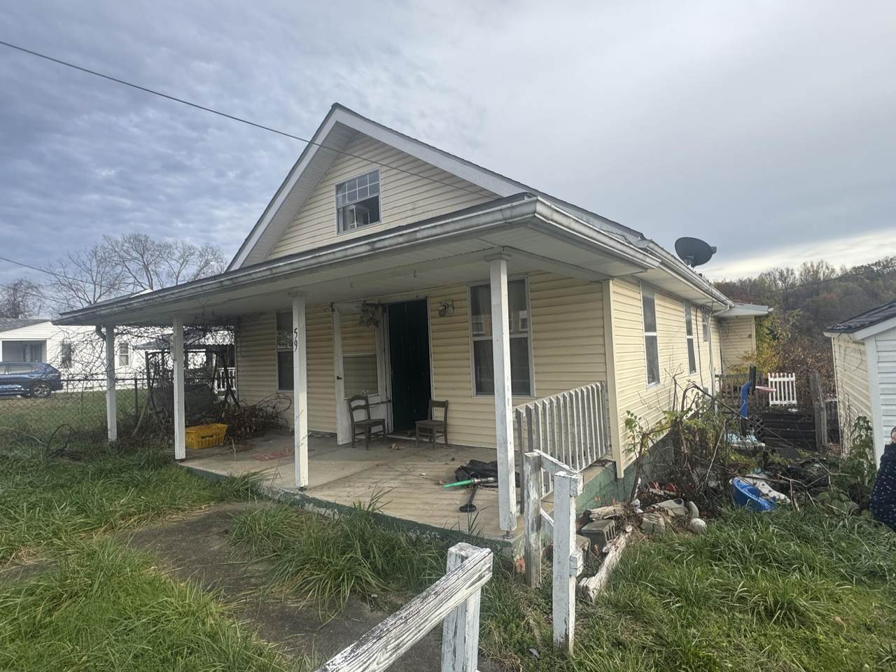 59 Holley Ave - Photo 1