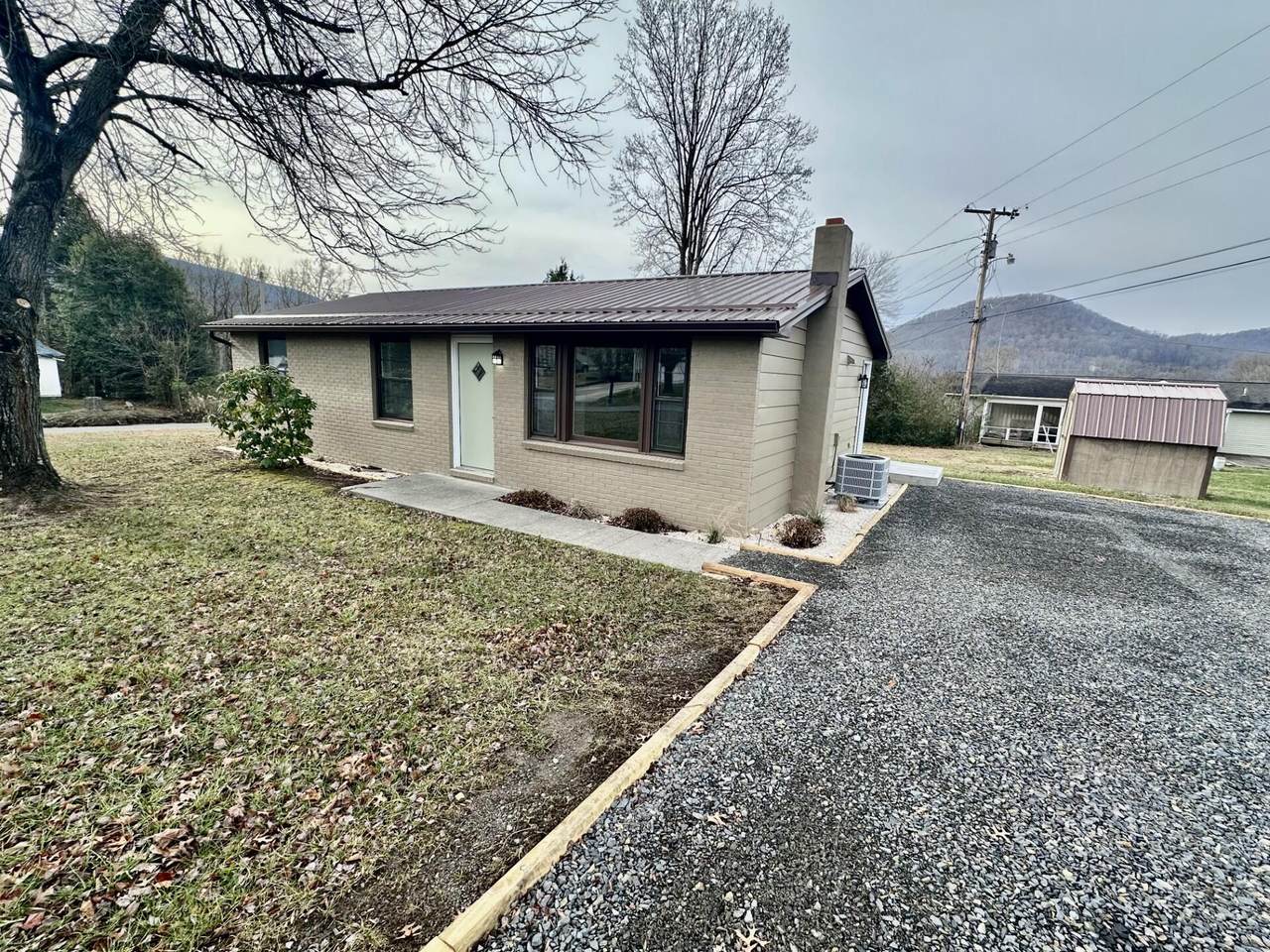 17 Garnet St - Photo 1