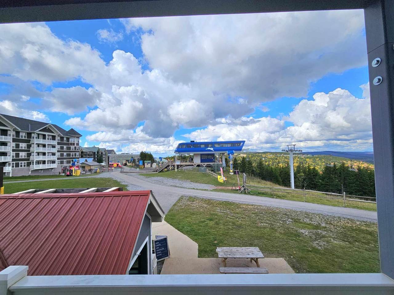 https://bt-photos.global.ssl.fastly.net/greenbrier/1280_boomver_1_24-364-2.jpg