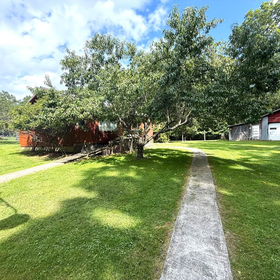 https://bt-photos.global.ssl.fastly.net/greenbrier/1280_boomver_1_25-1012-2.jpg