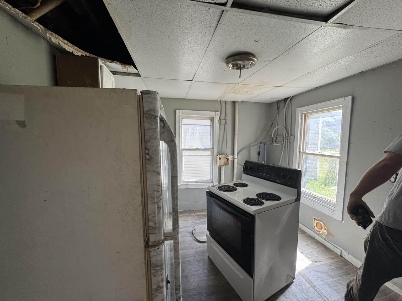 417 W 5th Ave - Photo 1