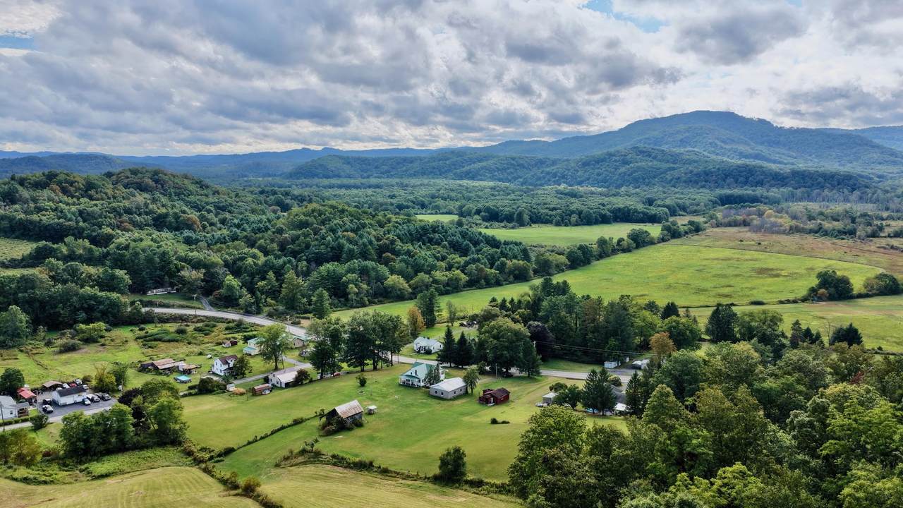 https://bt-photos.global.ssl.fastly.net/greenbrier/1280_boomver_1_25-1062-2.jpg