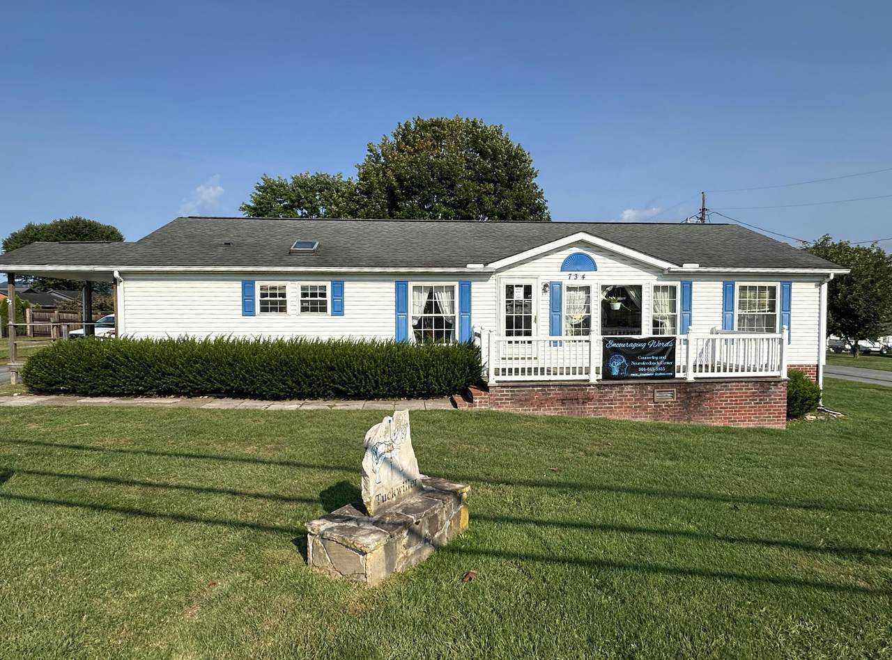 734 Maplewood Ave - Photo 1