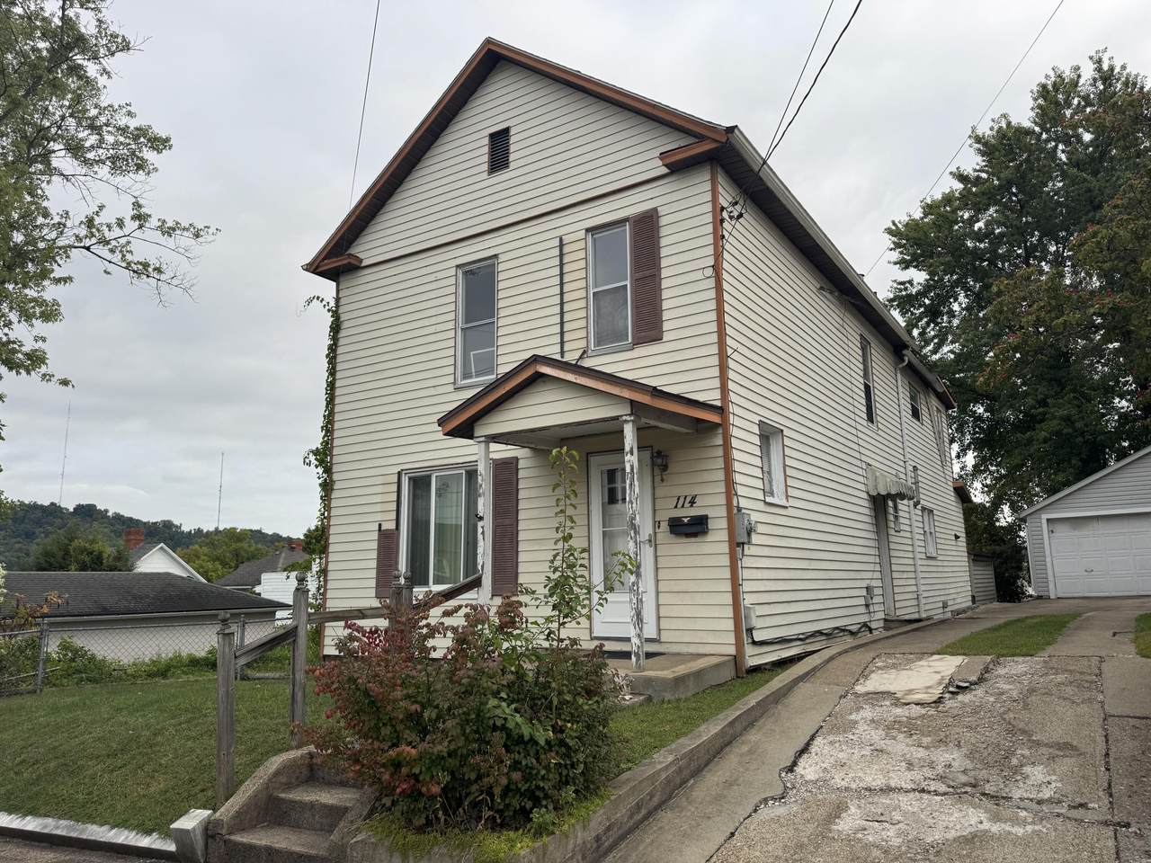 114 Lang Ave - Photo 1