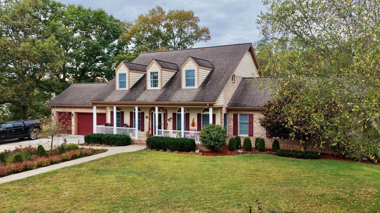 423 Lamplighter Dr - Photo 1