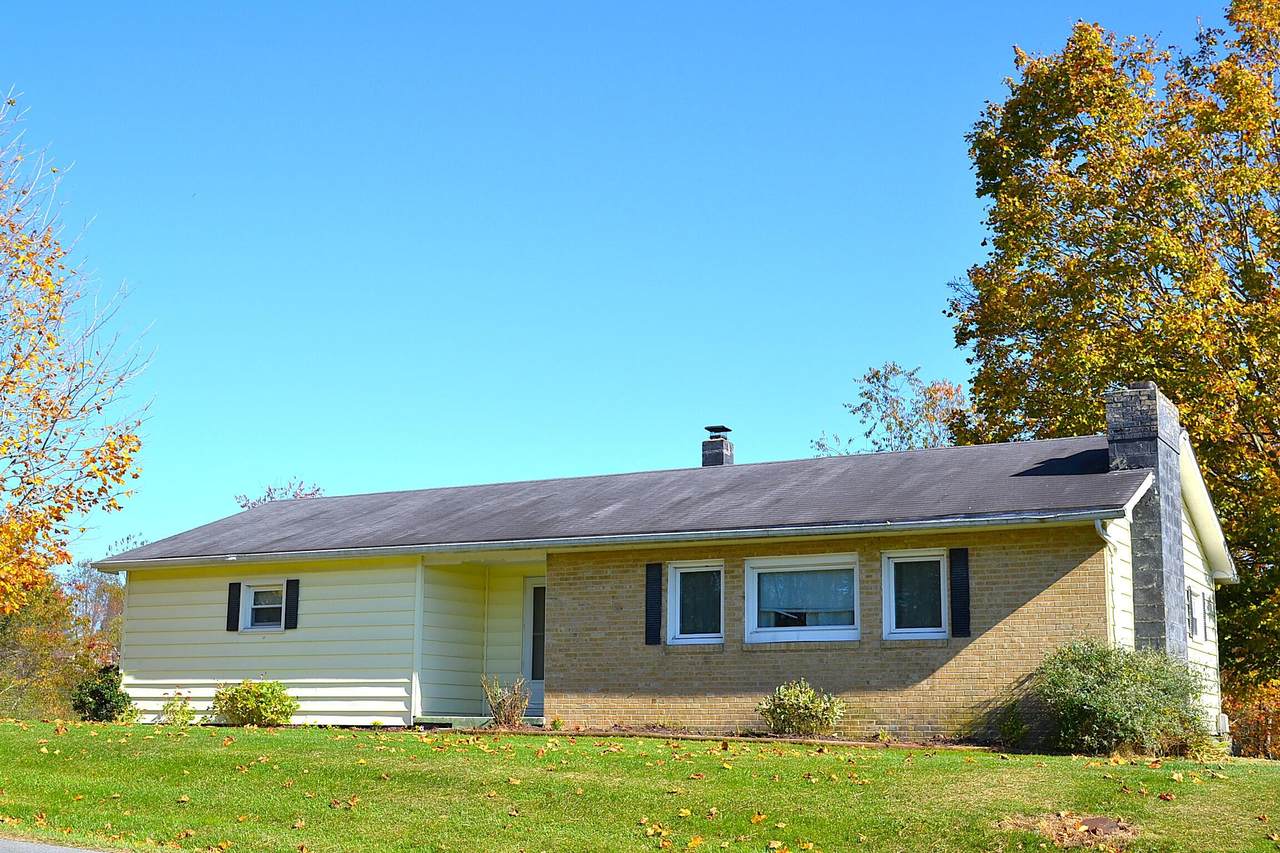 2796 Houfnaggle Rd - Photo 1