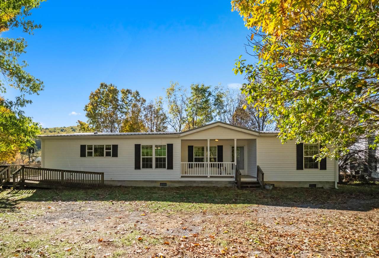 2114 Zenith Rd - Photo 1